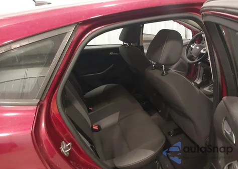 2014 Ford Focus Se из США, поврежденный, VIN 1FADP3K2XEL133003